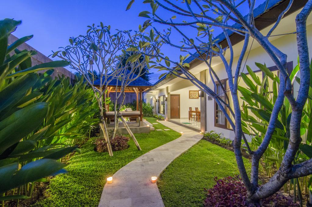 Bukit Kirana Villas Uluwatu Exterior foto