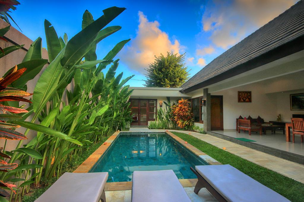 Bukit Kirana Villas Uluwatu Exterior foto